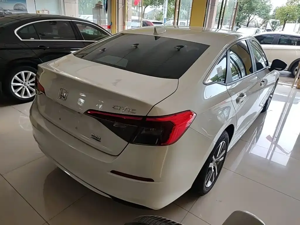 Honda Civic — фото 8