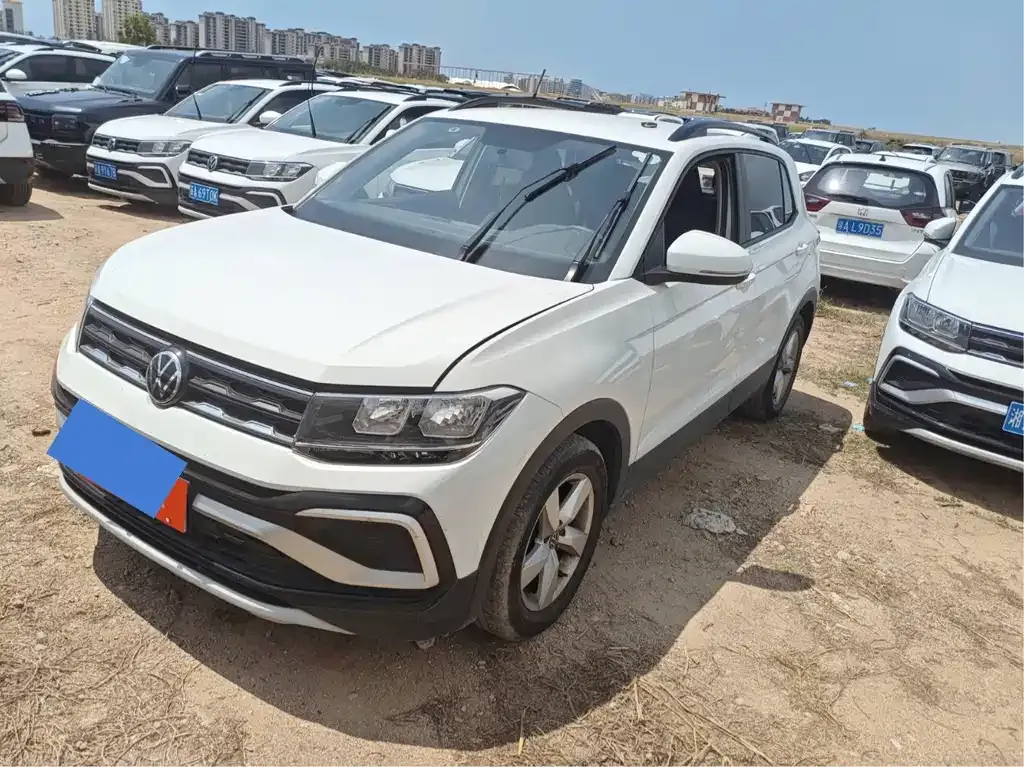 Volkswagen T-Cross — фото 1