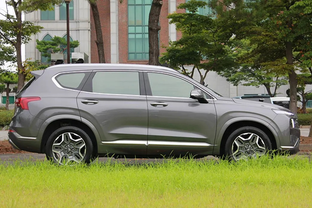 Hyundai Santafe — фото 8