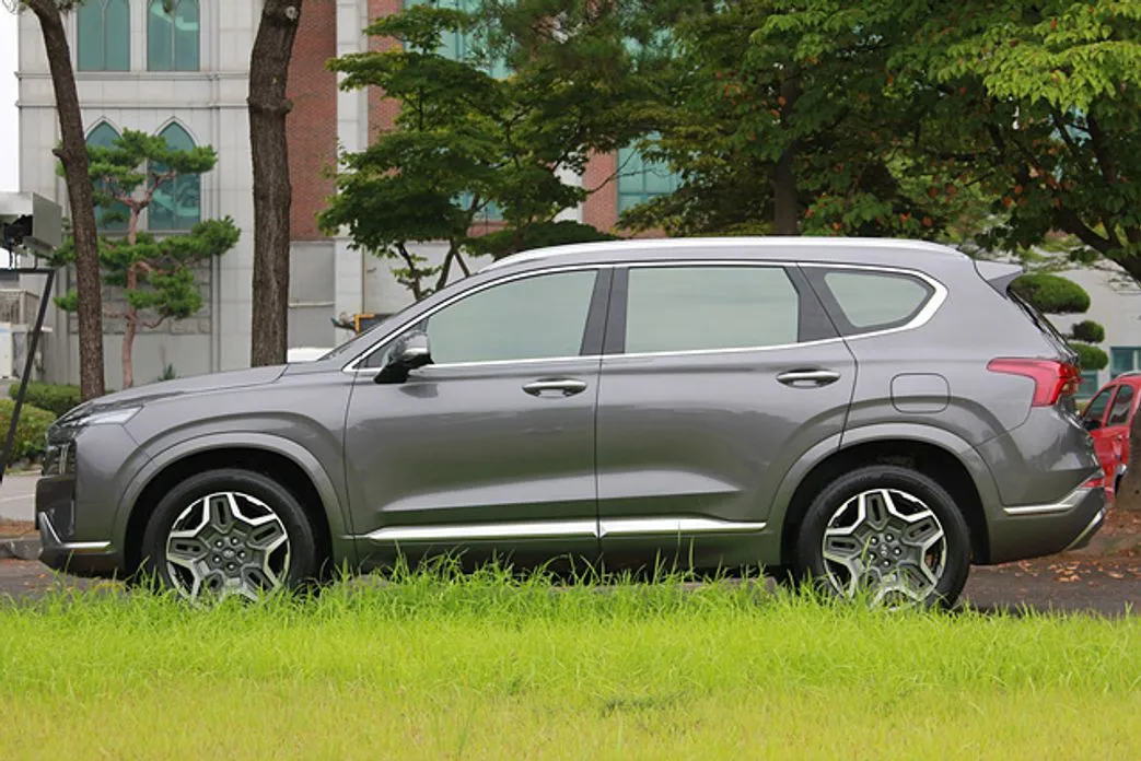 Hyundai Santafe — фото 4