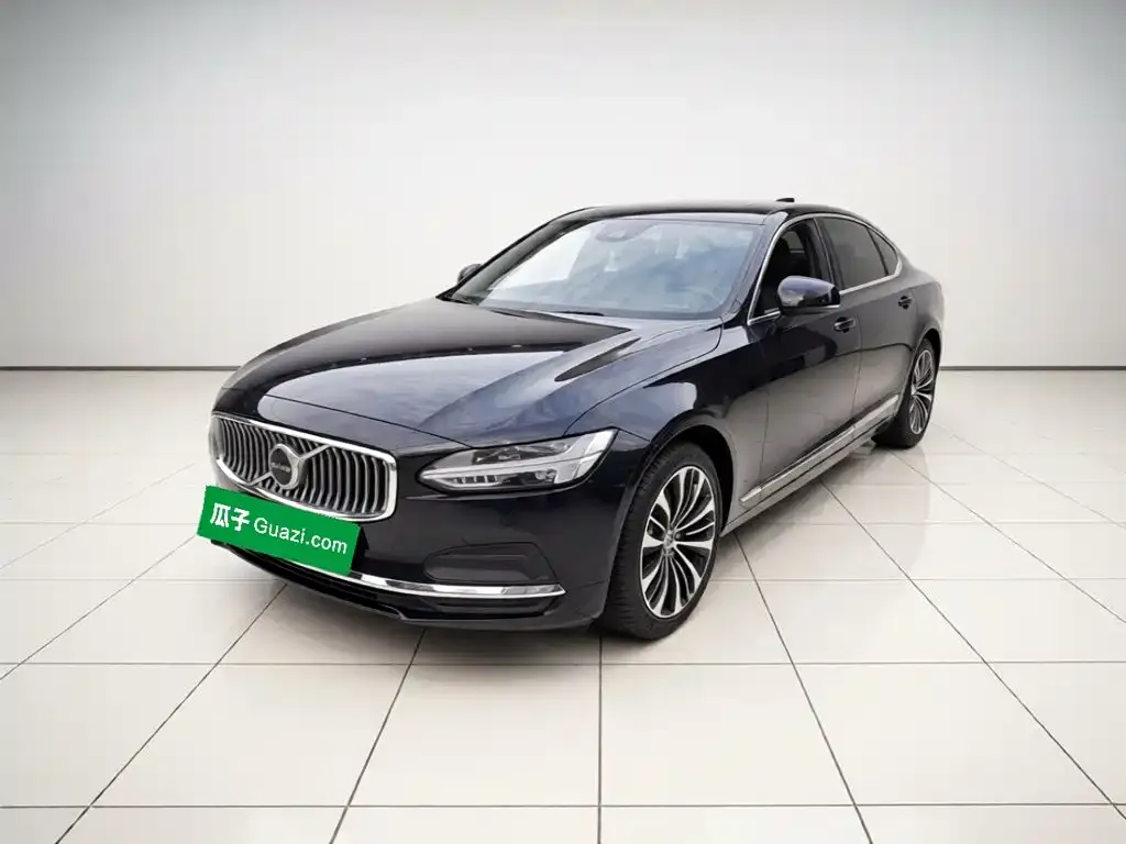 Volvo S90 — фото 1