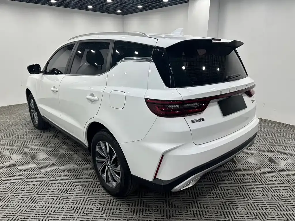 Geely Vision X6 — фото 3