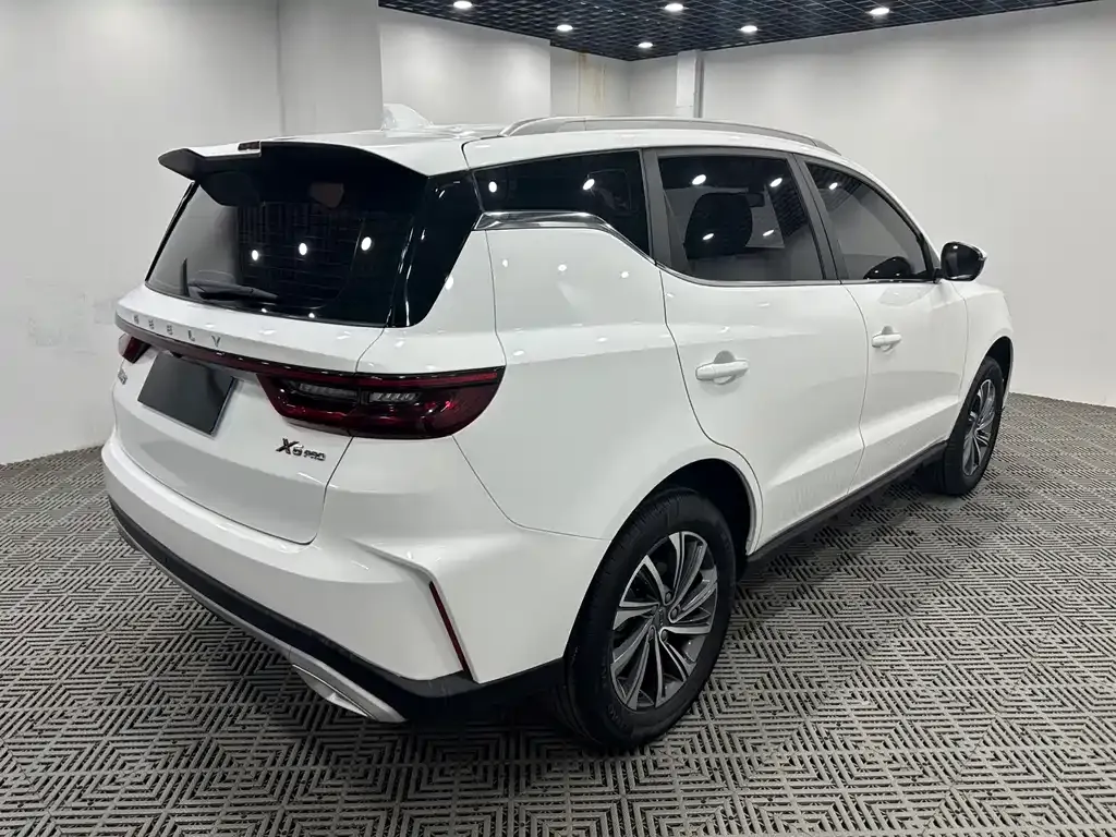Geely Vision X6 — фото 9