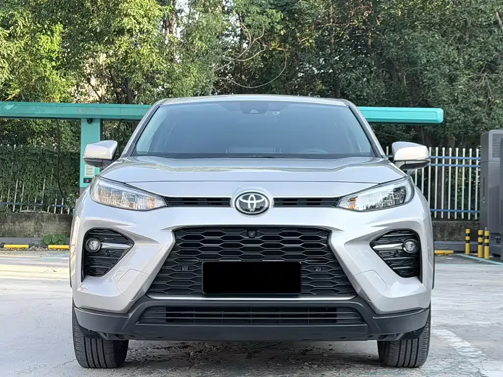 Toyota Wildlander — фото 9
