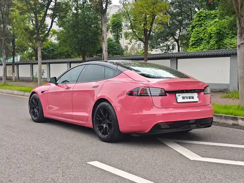 Tesla Model S — фото 10