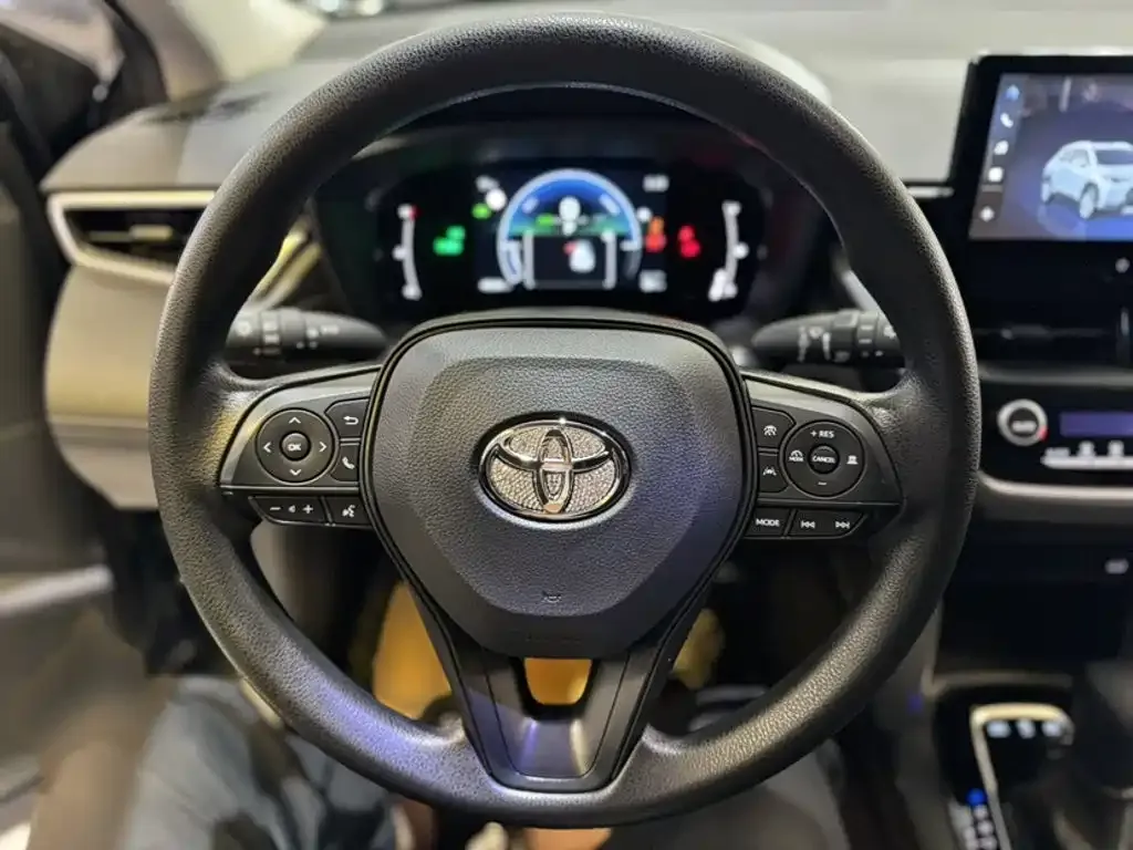 Toyota Corolla Cross — фото 3