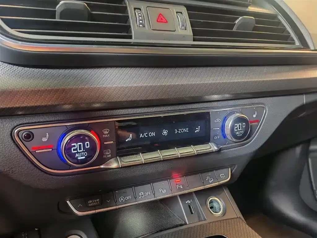 Audi Q5L Sportback — фото 9