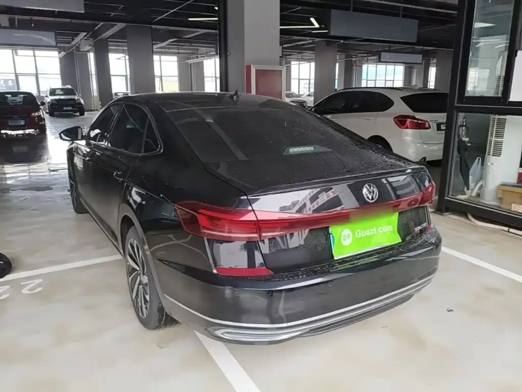 Volkswagen Passat — фото 6