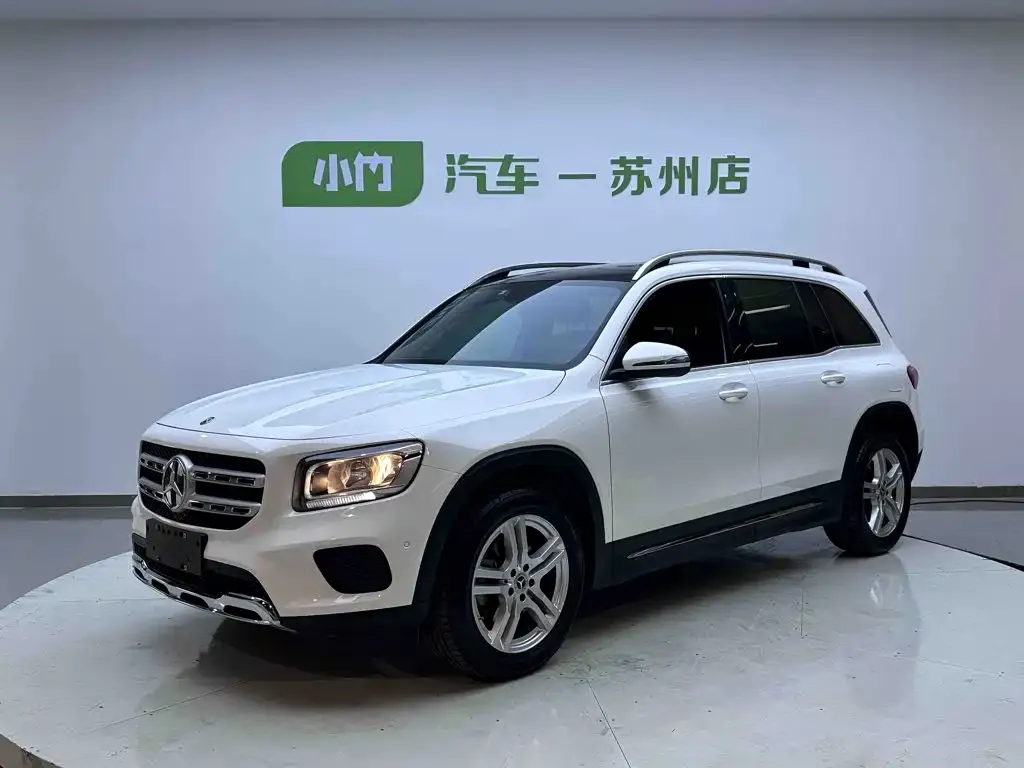 Mercedes-Benz GLB — фото 1