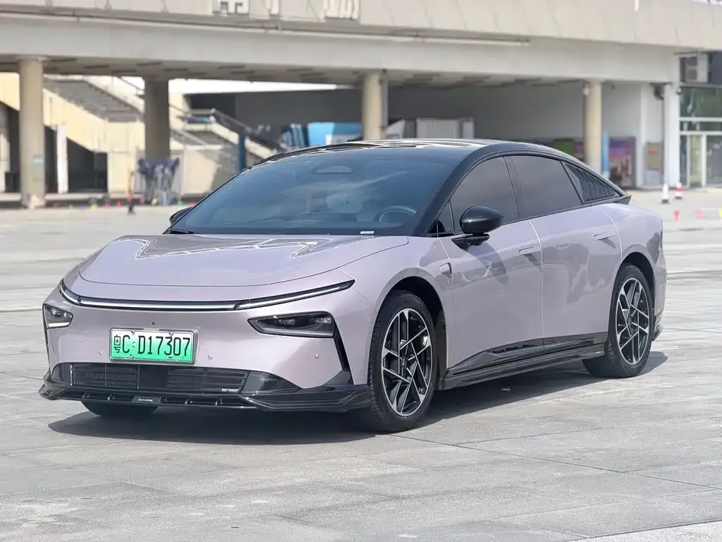 XPeng P7+ — фото 1