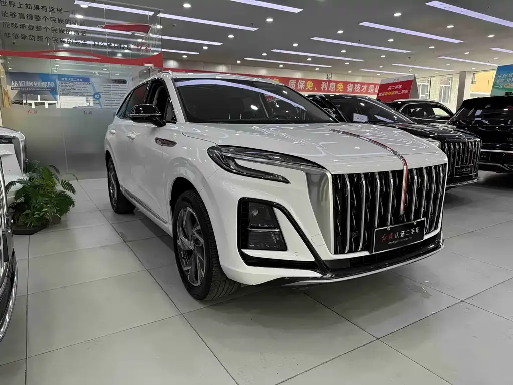 Hongqi HS3 PHEV — фото 10