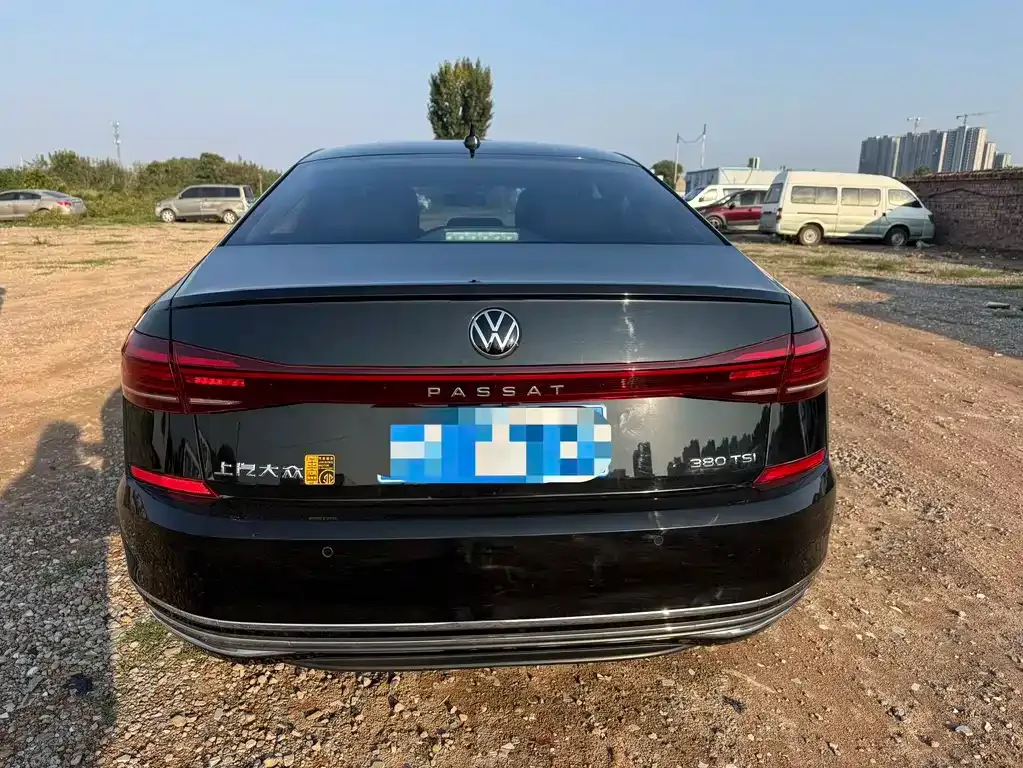 Volkswagen Passat — фото 4