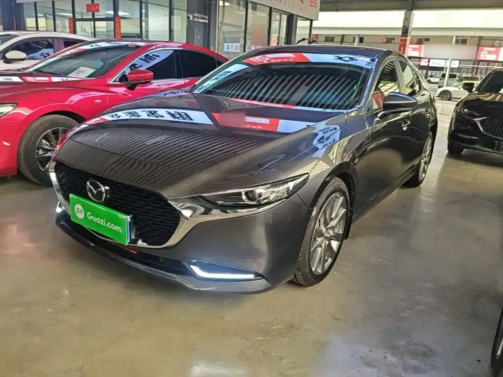 Mazda 3 Axela — фото 1