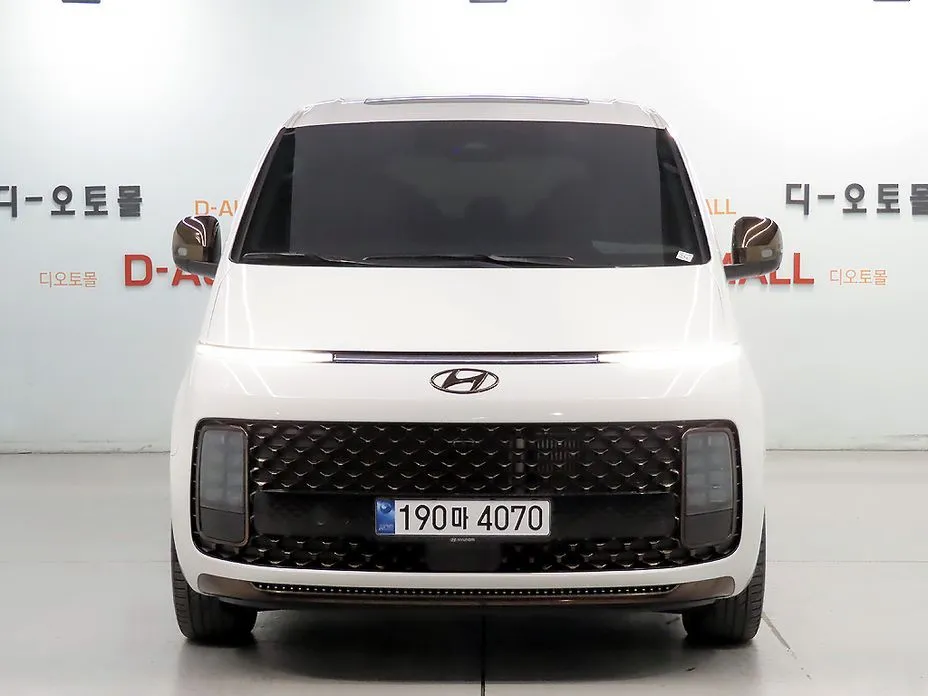Hyundai Staria — фото 2