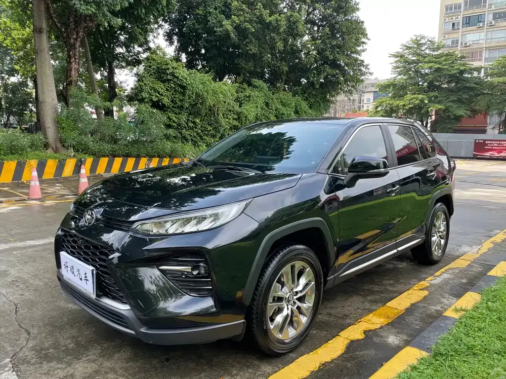 Toyota Wildlander — фото 1