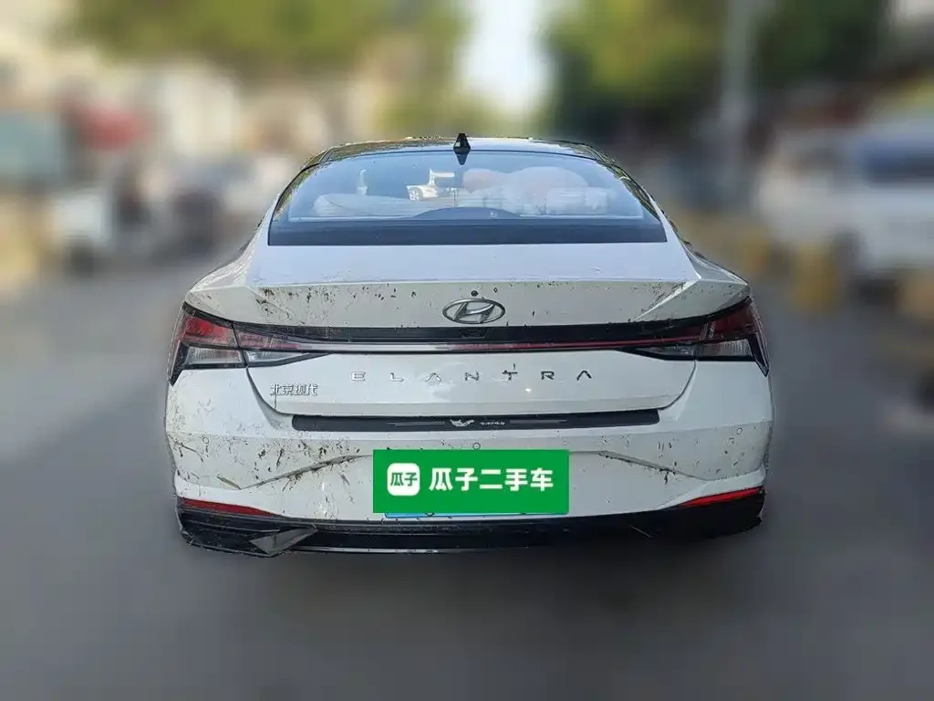 Hyundai Elantra — фото 10