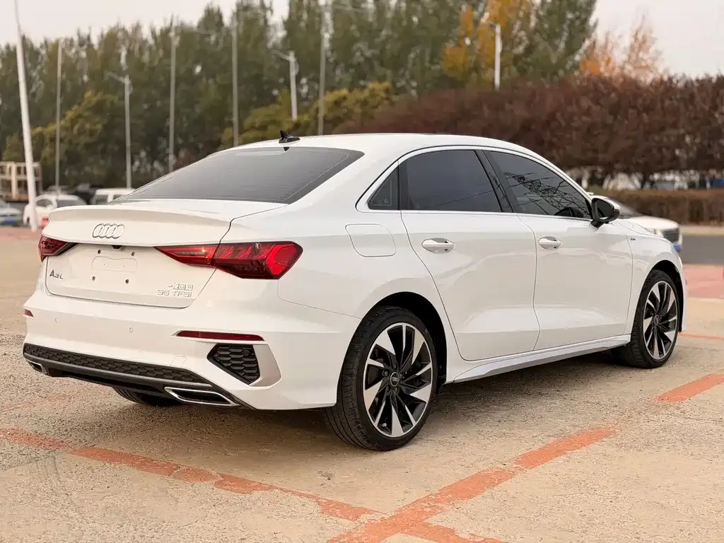 Audi A3 — фото 2