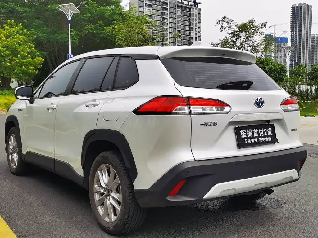Toyota Corolla Cross — фото 4