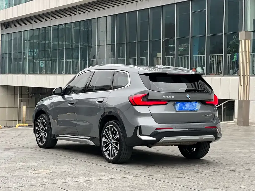 BMW X1 — фото 10