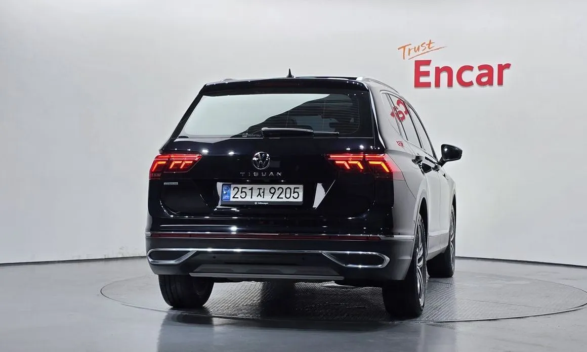 Volkswagen Tiguan — фото 3