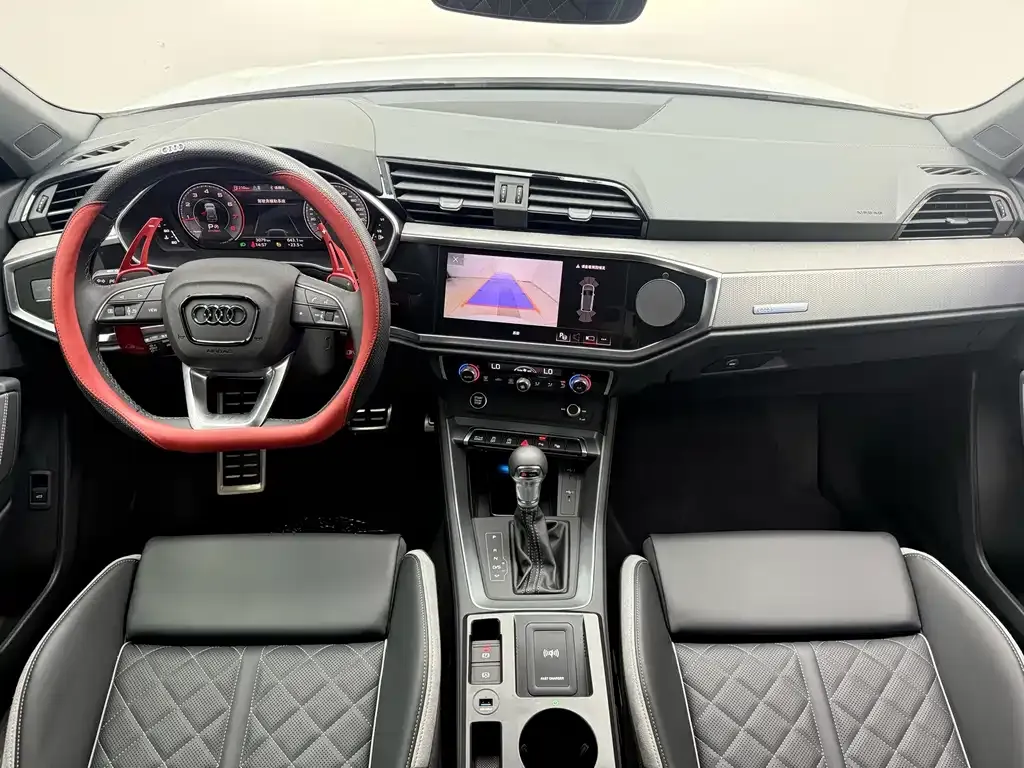 Audi Q3 — фото 9