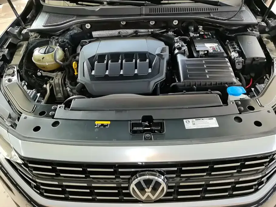 Volkswagen Passat — фото 10