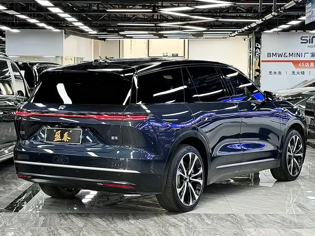 NIO ES8 — фото 10