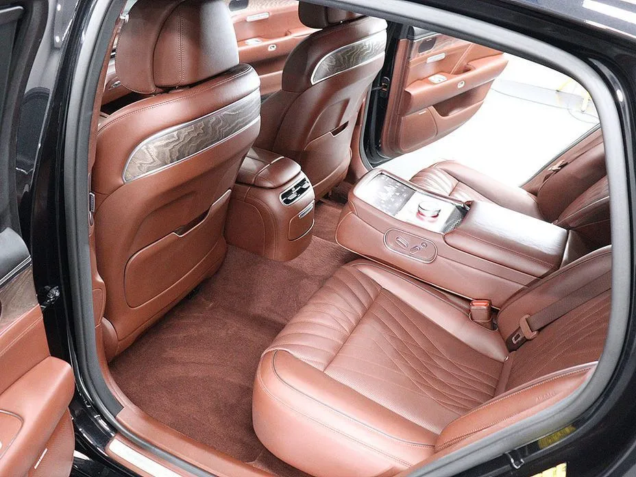 Genesis G90 — фото 9
