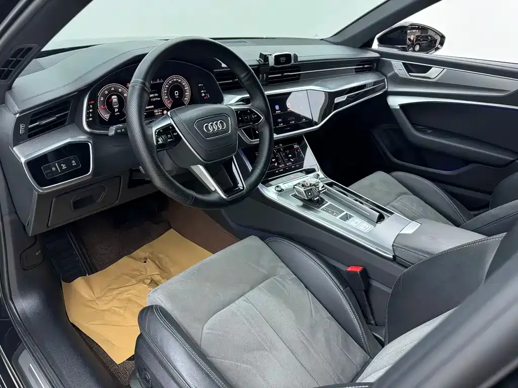 Audi A6L — фото 6