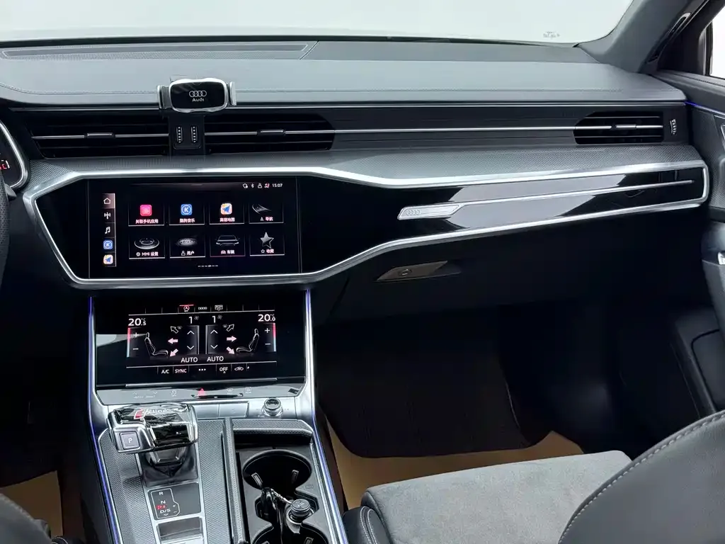 Audi A6L — фото 5