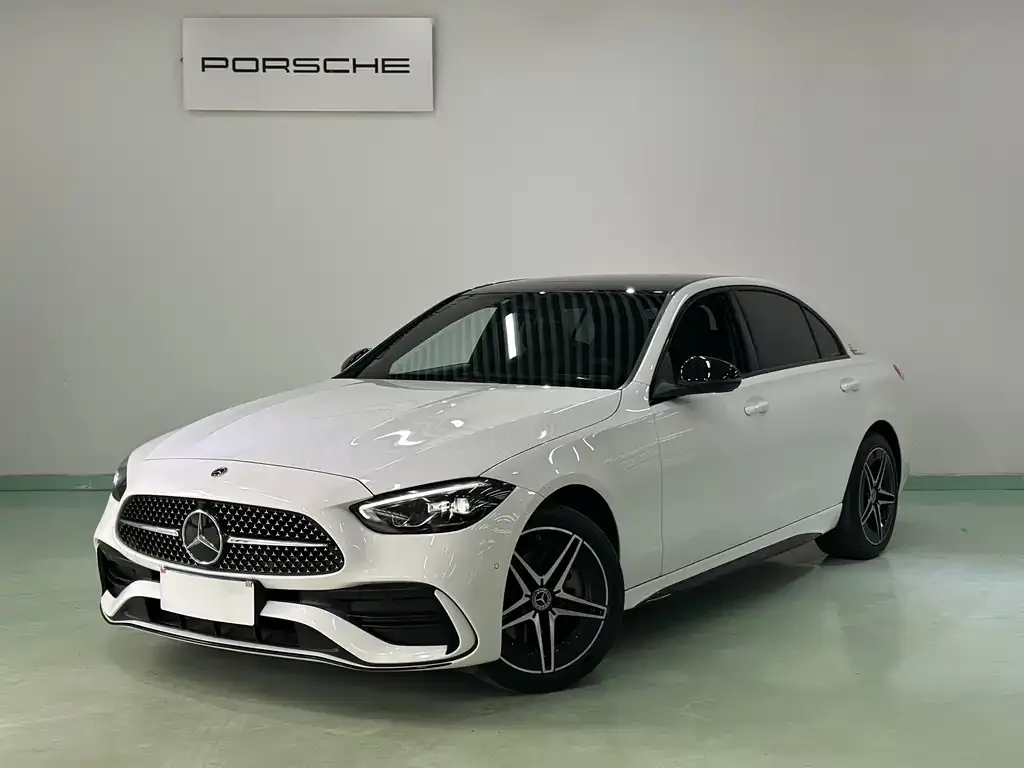 Mercedes-Benz C-Class — фото 1