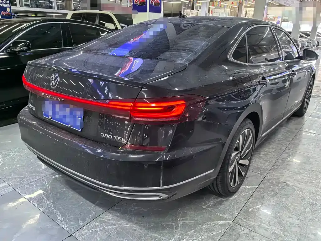 Volkswagen Passat — фото 4