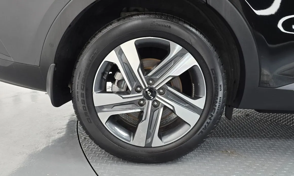Kia Sorento — фото 6