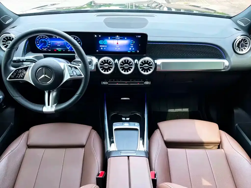 Mercedes-Benz EQB — фото 8