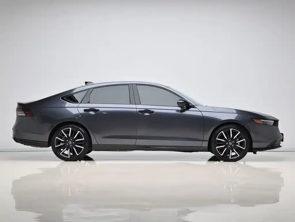 Honda Accord — фото 7
