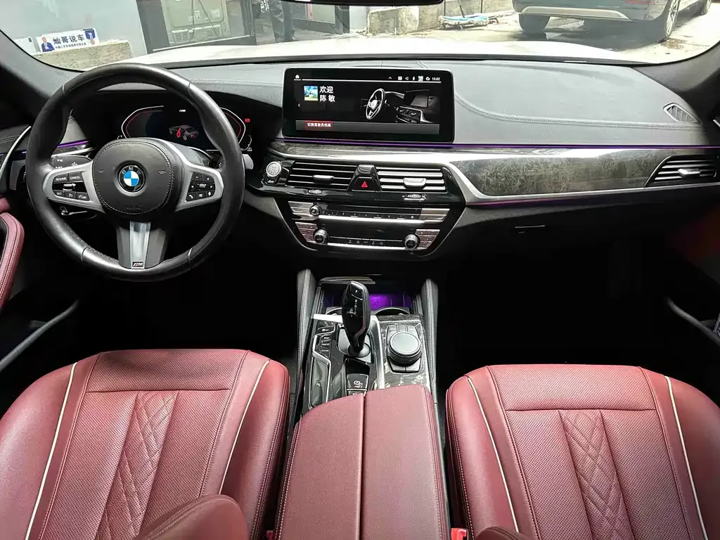 BMW 5 Series — фото 10