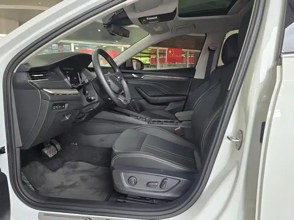 Skoda Octavia — фото 4