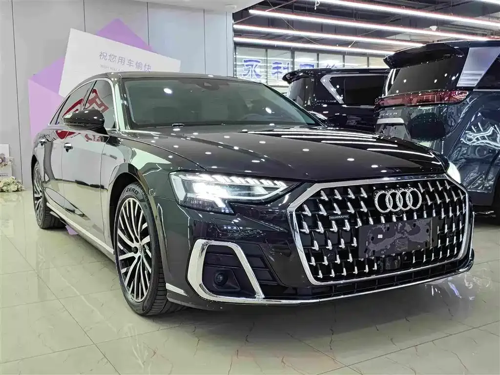 Audi A8 — фото 6