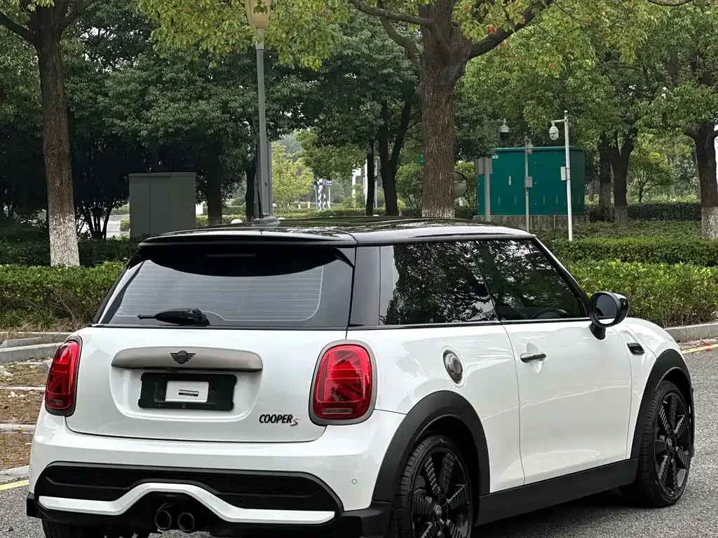 MINI Cooper (3-door) — фото 10