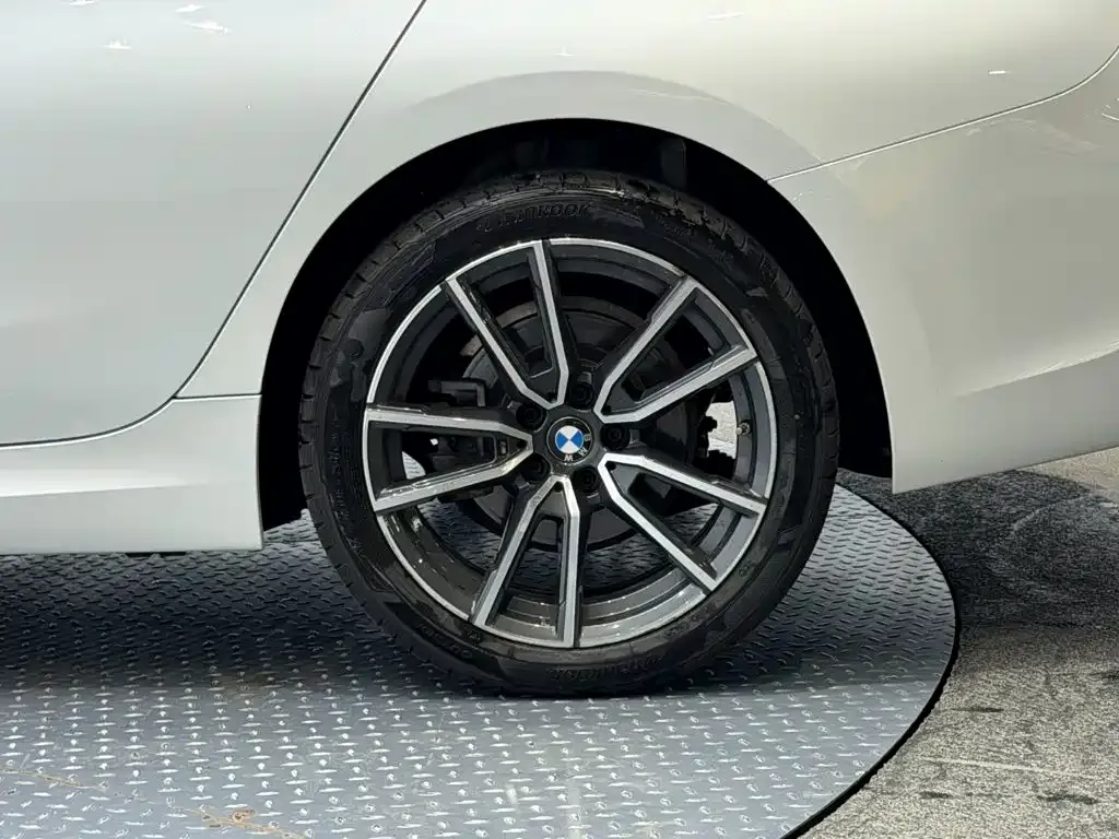 BMW 3 Series — фото 10