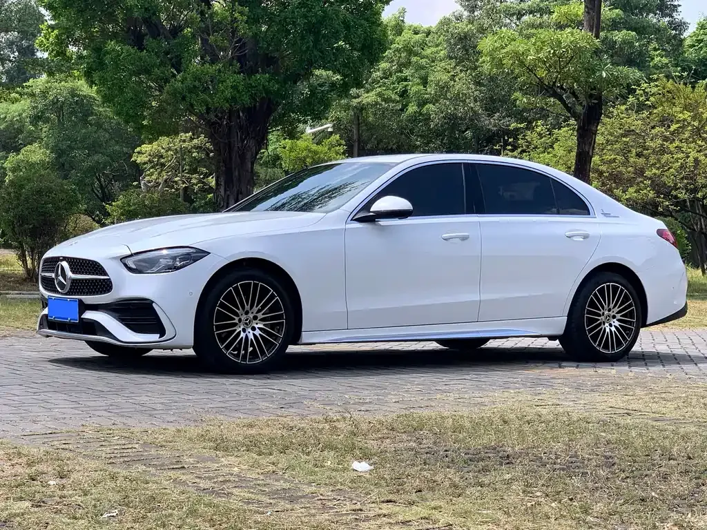 Mercedes-Benz C-Class — фото 1