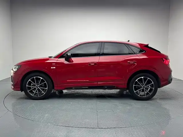 Audi Q3 Sportback — фото 6