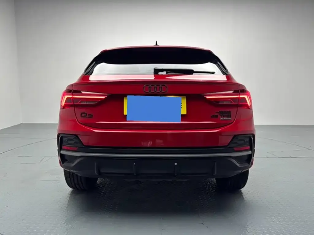 Audi Q3 Sportback — фото 3