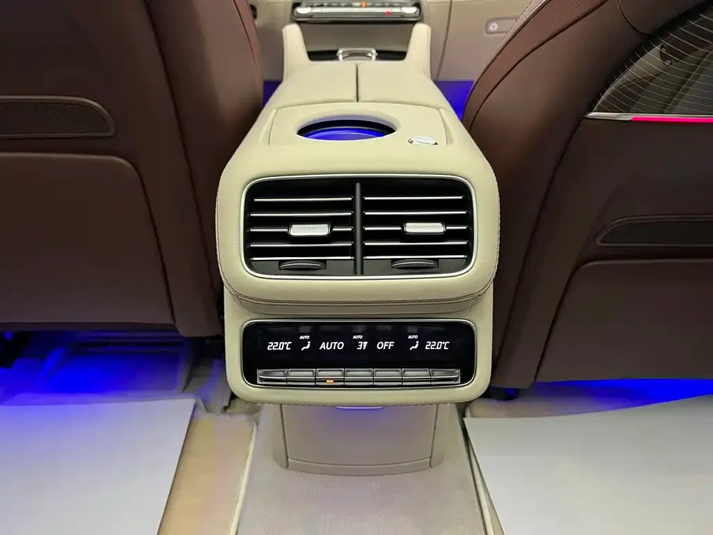 Mercedes-Benz GLS — фото 2