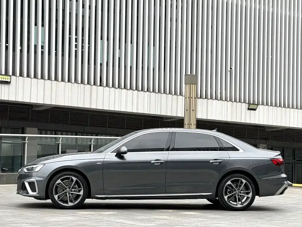 Audi A4L — фото 3