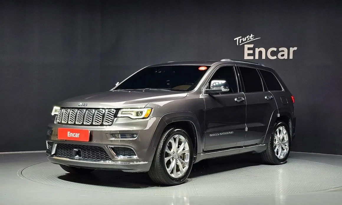 Jeep Cherokee — фото 1