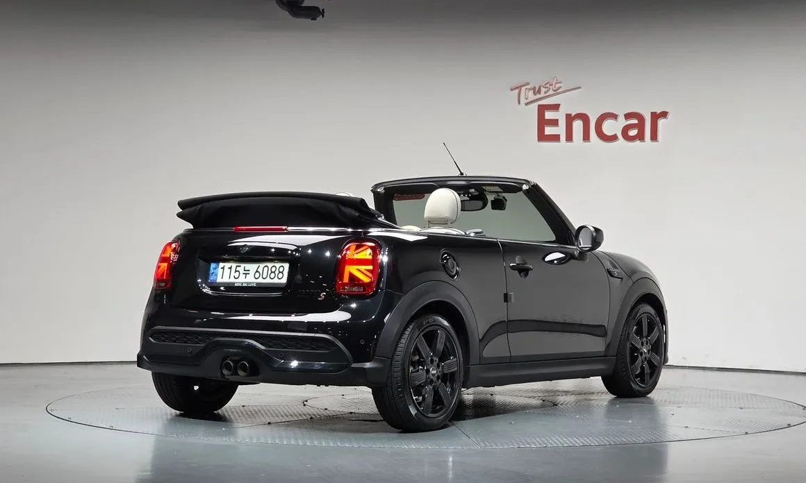 Mini Cooper Convertible — фото 2