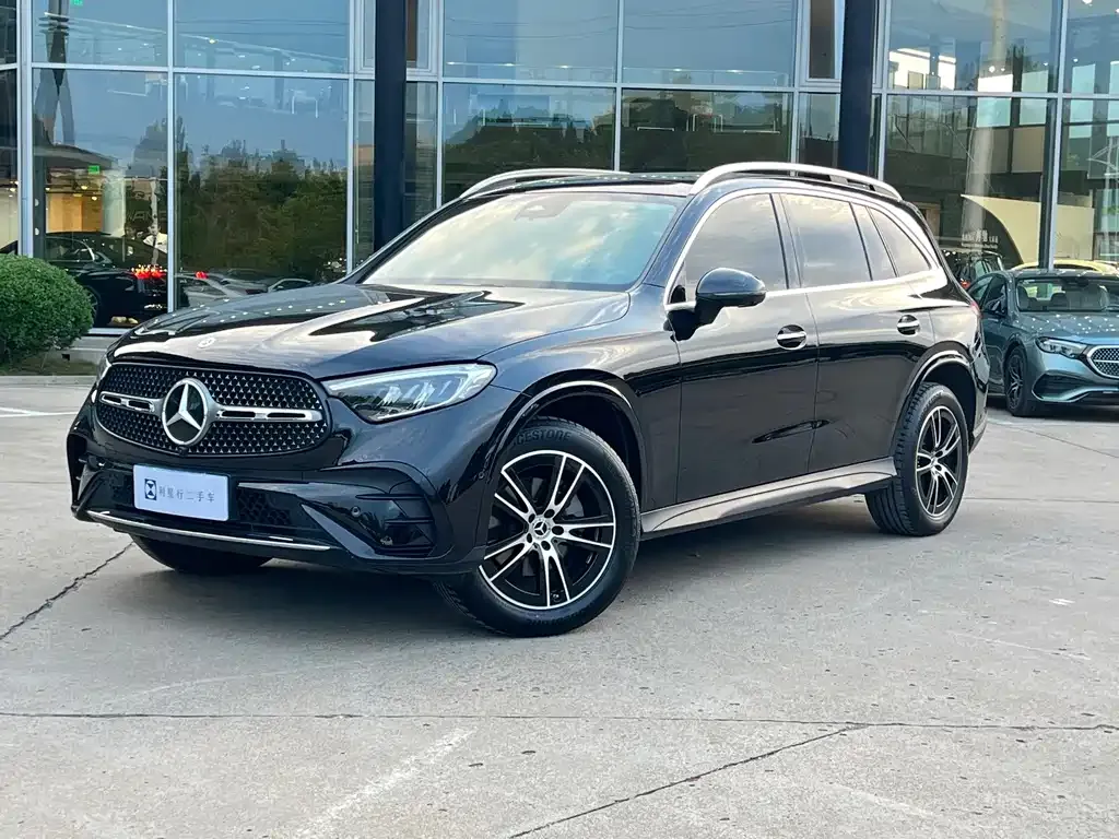 Mercedes-Benz GLC — фото 1