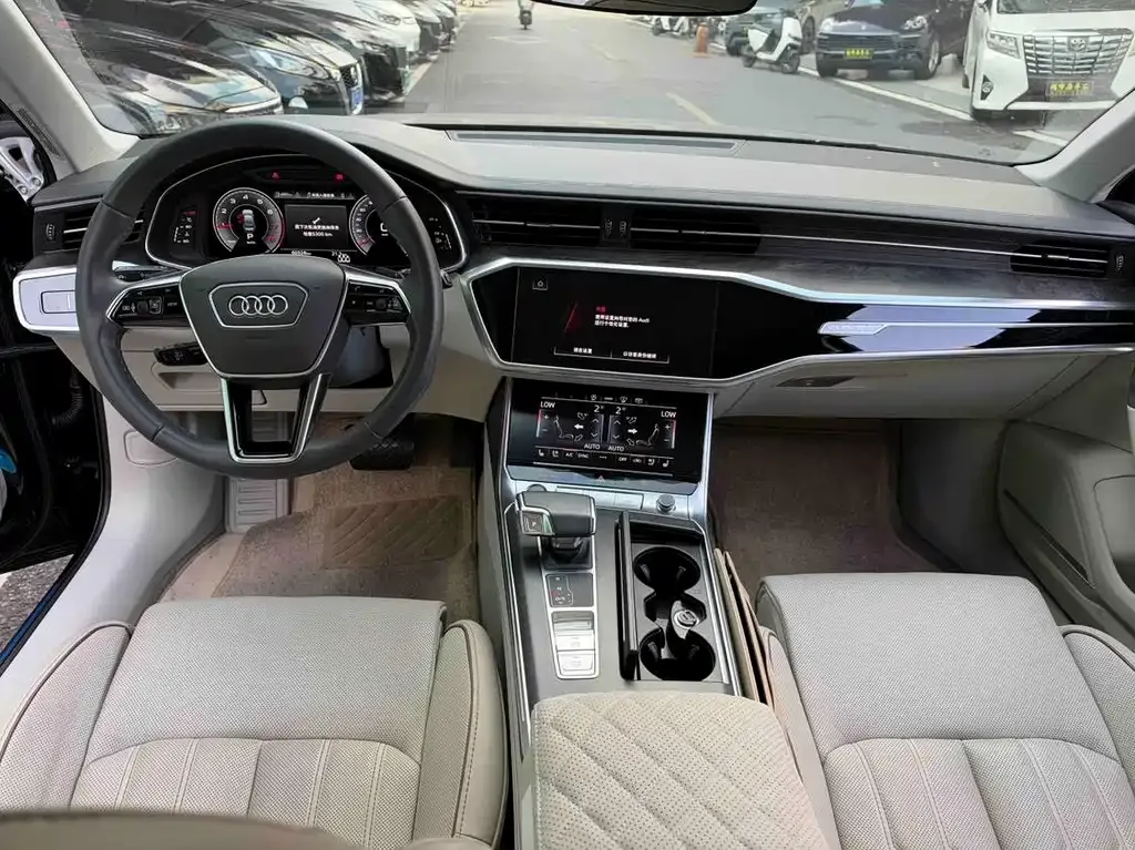 Audi A6L — фото 6