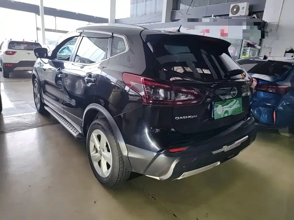 Nissan Qashqai — фото 4